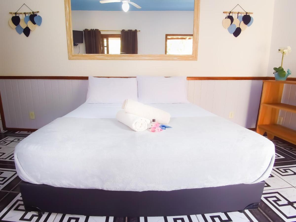 Raio De Sol Pousada & Camping Vila do Abraao Ngoại thất bức ảnh